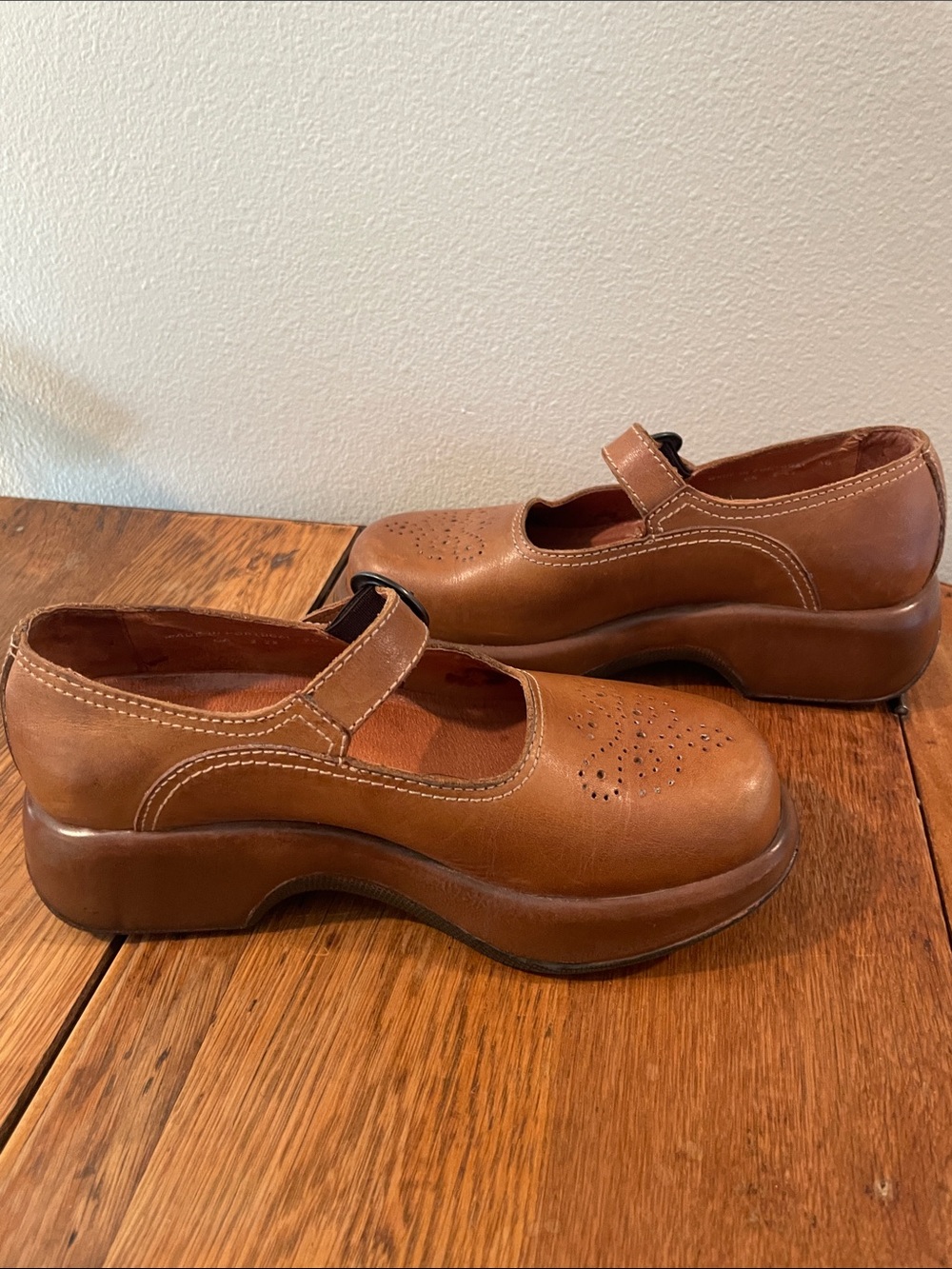 Vintage Dansko Leather Mary Jane Clogs — Brown Leather — Size 36 - Picture 9 of 9